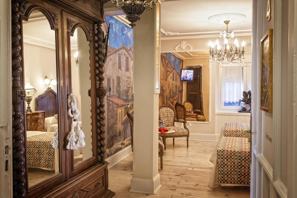 Hostal Boutique Puerta Del Sol Torrelavega Δωμάτιο φωτογραφία