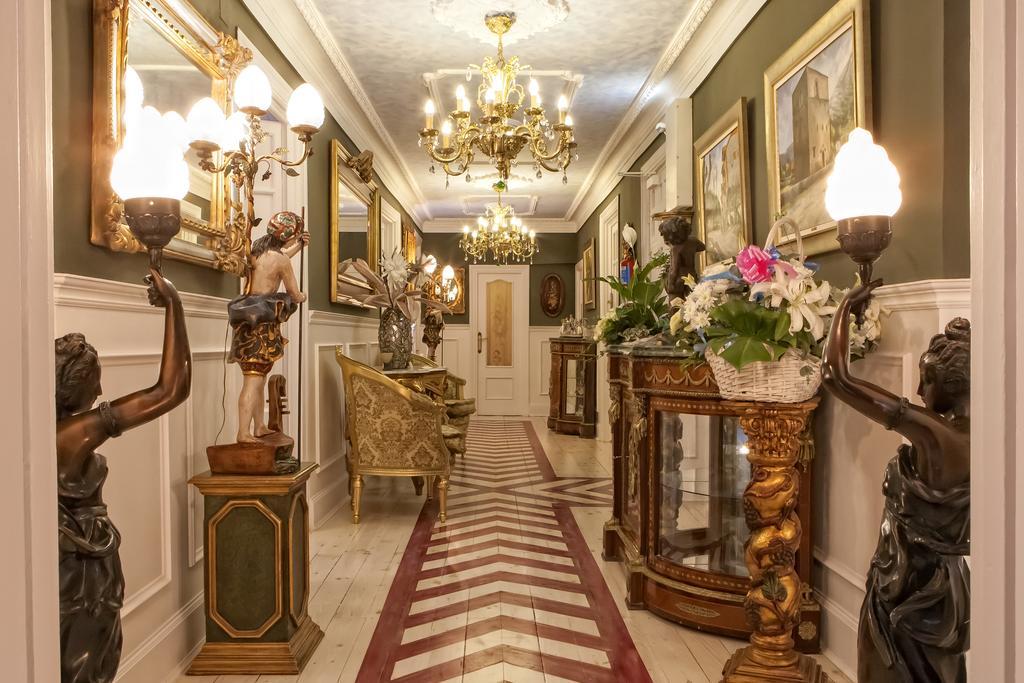 Hostal Boutique Puerta Del Sol Torrelavega Εξωτερικό φωτογραφία