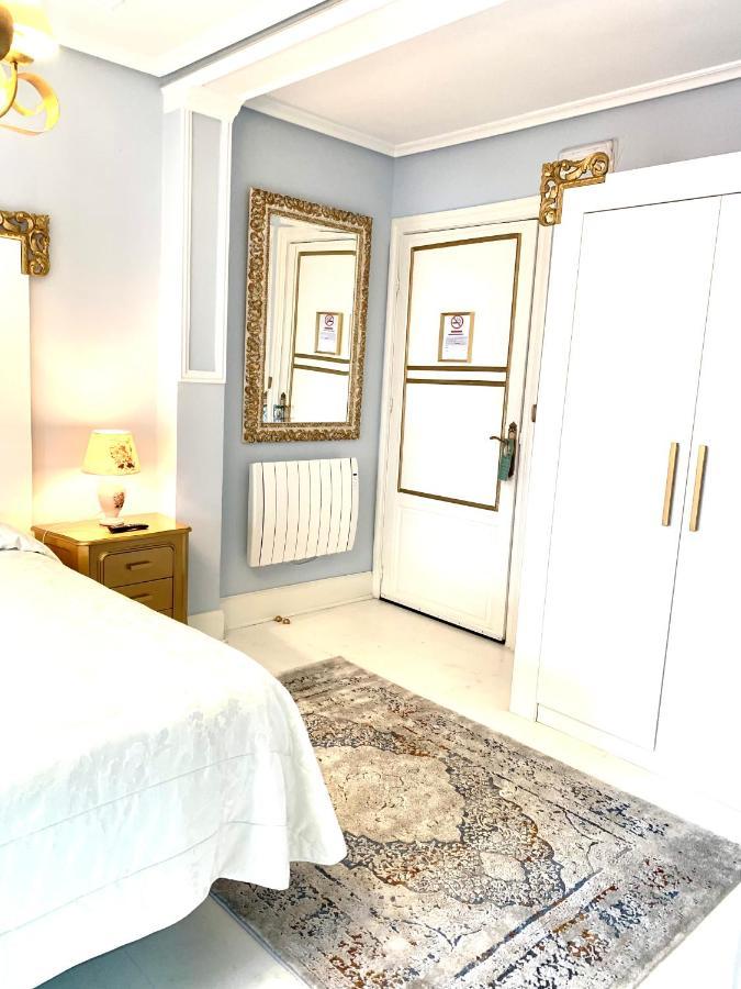 Hostal Boutique Puerta Del Sol Torrelavega Εξωτερικό φωτογραφία