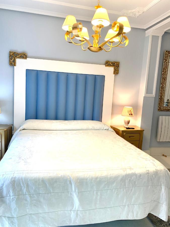 Hostal Boutique Puerta Del Sol Torrelavega Εξωτερικό φωτογραφία