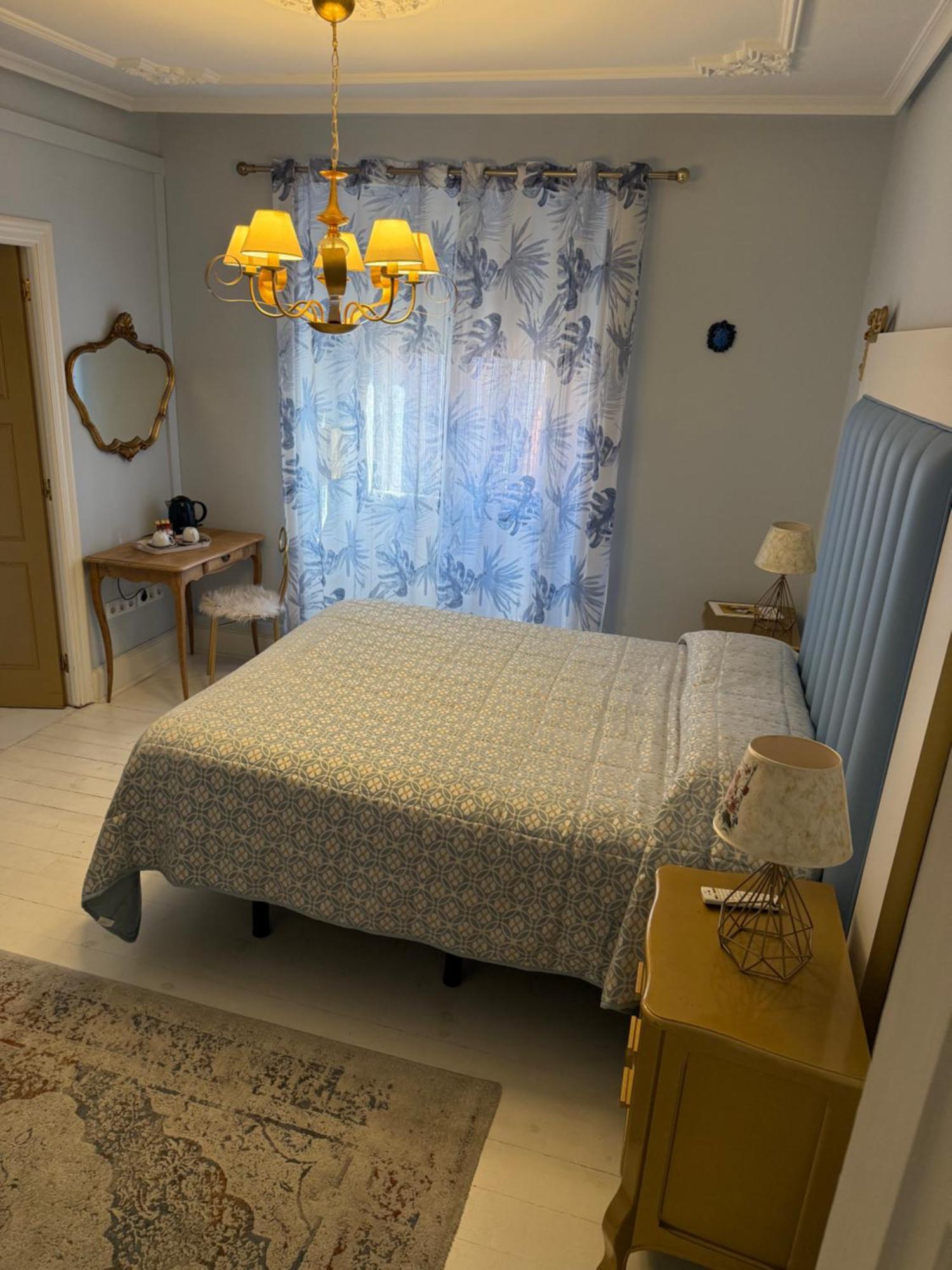 Hostal Boutique Puerta Del Sol Torrelavega Εξωτερικό φωτογραφία