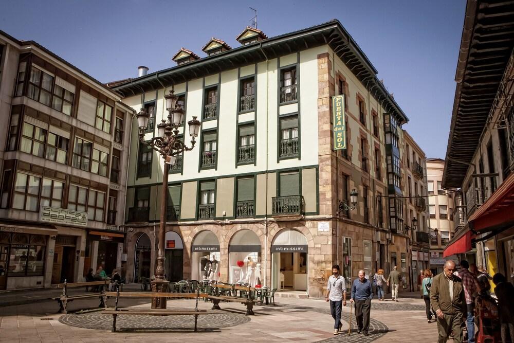 Hostal Boutique Puerta Del Sol Torrelavega Εξωτερικό φωτογραφία
